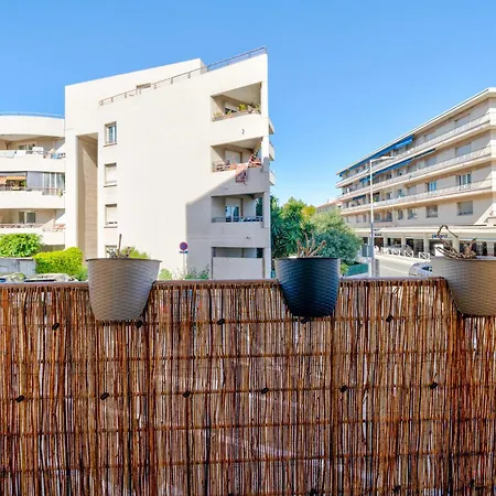 Rochat - Welkeys Apartmán *