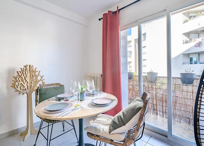 Apartament Rochat - Welkeys *